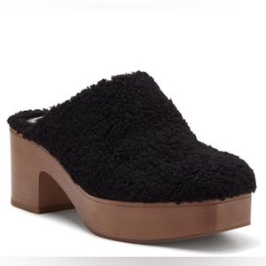Vince Camuto Rimindel Faux Shearling Fur Platform Mules Black Size 7.5